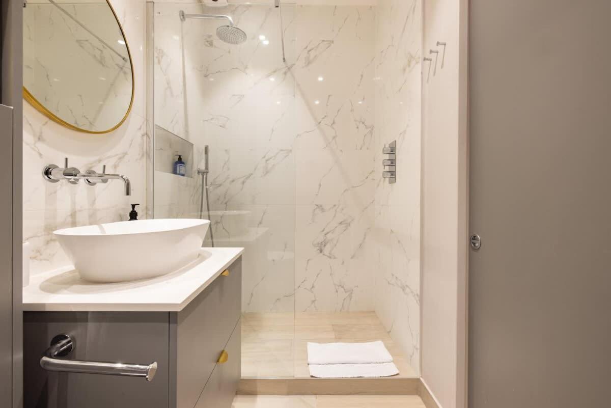 Stylish And Spacious 2 Bed Flat On Chelsea